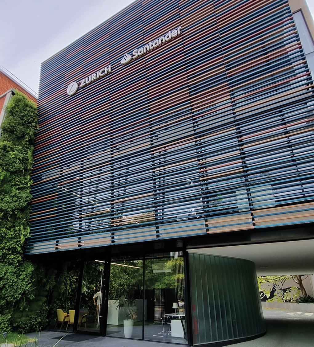 En 2011, Zurich y Banco Santander unieron fuerzas con un prop�sito claro: proteger a las personas, sus familias y sus proyectos.